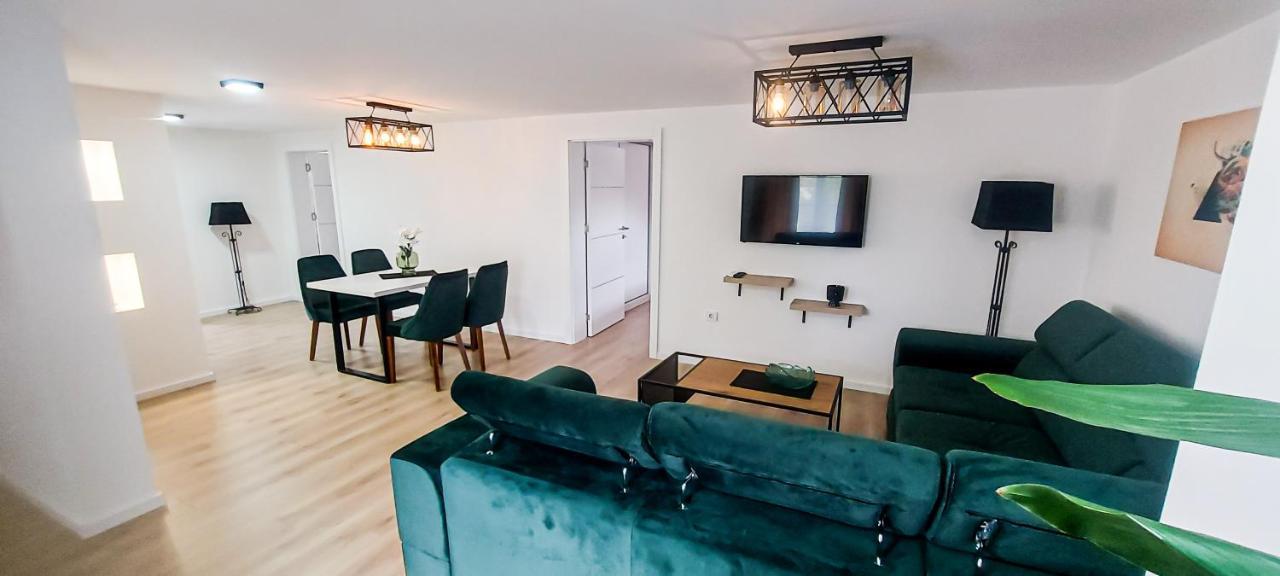 La Casa Apartments Ягодина Экстерьер фото