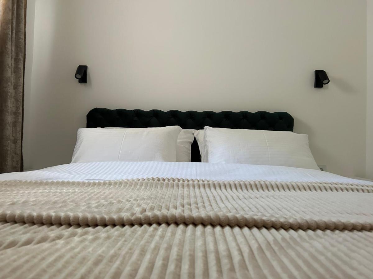 La Casa Apartments Ягодина Экстерьер фото