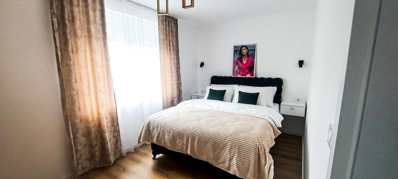 La Casa Apartments Ягодина Экстерьер фото